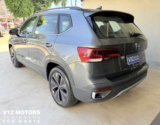 VOLKSWAGEN-TAOS-2024