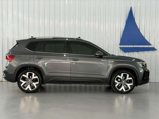 VOLKSWAGEN-TAOS-2025