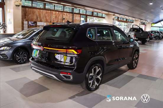 VOLKSWAGEN-TAOS-2026
