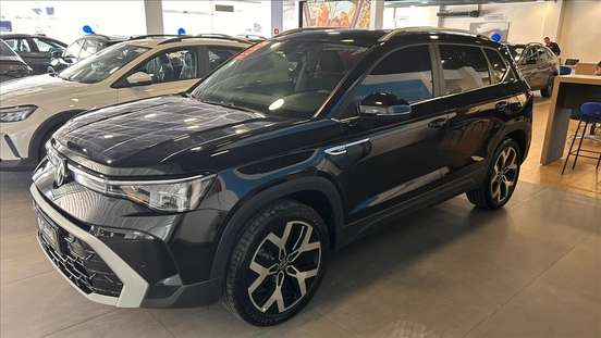 VOLKSWAGEN-TAOS-2025