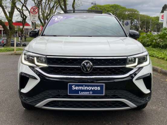 VOLKSWAGEN-TAOS-2025