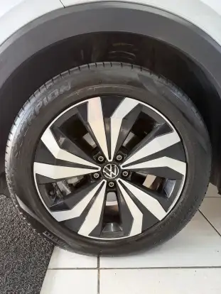 VOLKSWAGEN-T-CROSS-2022