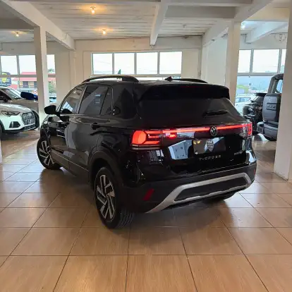 VOLKSWAGEN-T-CROSS-2024