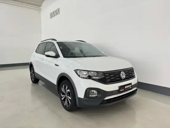 VOLKSWAGEN-T-CROSS-2020