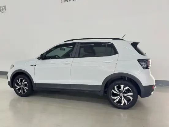 VOLKSWAGEN-T-CROSS-1.0 200 TSI TOTAL FLEX SENSE AUTOMÁTICO VOLKSWAGEN-T-CROSS-2020
