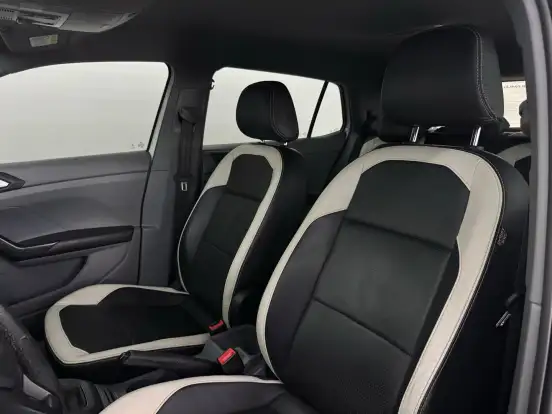 VOLKSWAGEN-T-CROSS-2020
