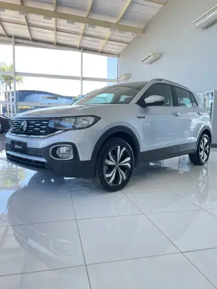 VOLKSWAGEN T-CROSS 1.4 250 TSI TOTAL FLEX HIGHLINE AUTOMÁTICO