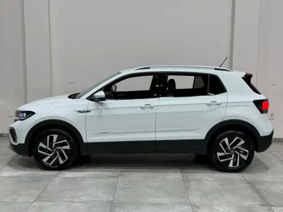 VOLKSWAGEN-T-CROSS-1.4 250 TSI TOTAL FLEX HIGHLINE AUTOMÁTICO VOLKSWAGEN-T-CROSS-2024
