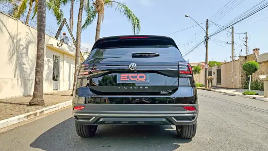 VOLKSWAGEN-T-CROSS-2019