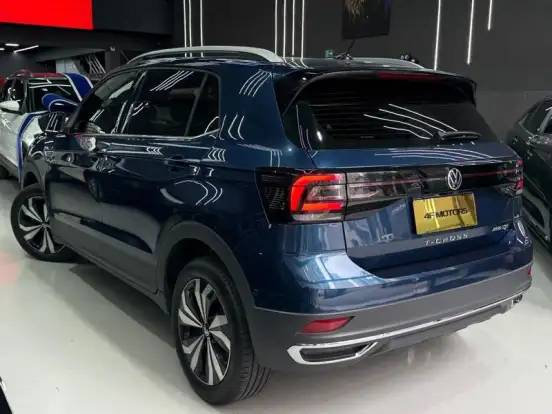VOLKSWAGEN-T-CROSS-2023