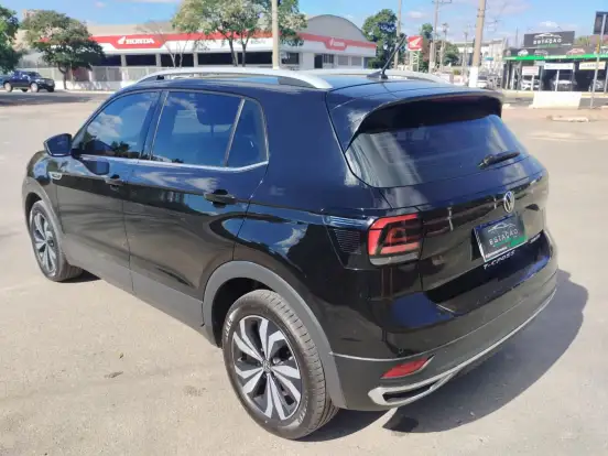 VOLKSWAGEN-T-CROSS-2023