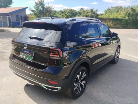 VOLKSWAGEN-T-CROSS-2023
