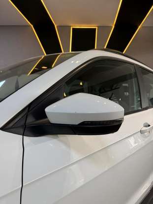 VOLKSWAGEN-T-CROSS-2024