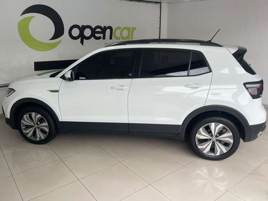 VOLKSWAGEN-T-CROSS-2019