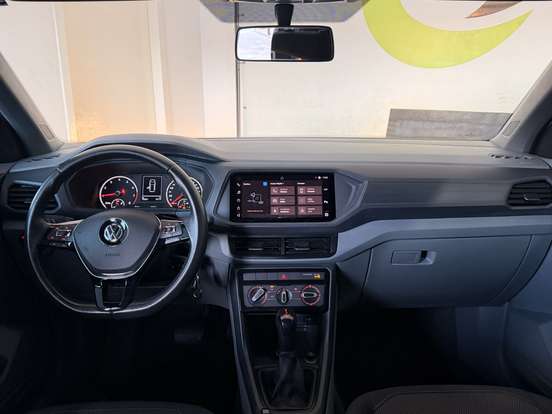 VOLKSWAGEN-T-CROSS-1.0 200 TSI TOTAL FLEX AUTOMÁTICO VOLKSWAGEN-T-CROSS-2021