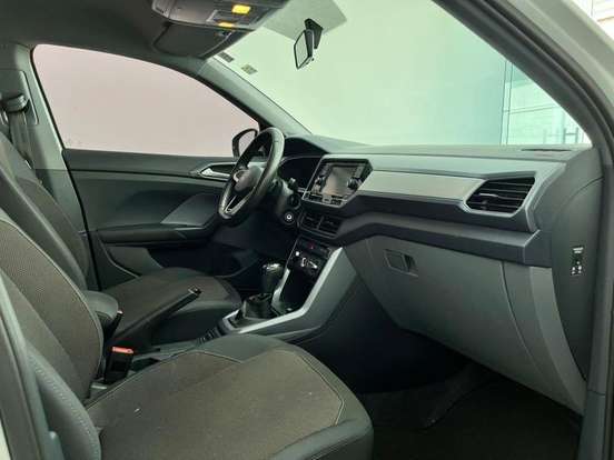 VOLKSWAGEN-T-CROSS-2023