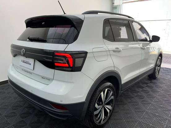 VOLKSWAGEN-T-CROSS-1.0 200 TSI TOTAL FLEX AUTOMÁTICO VOLKSWAGEN-T-CROSS-2023