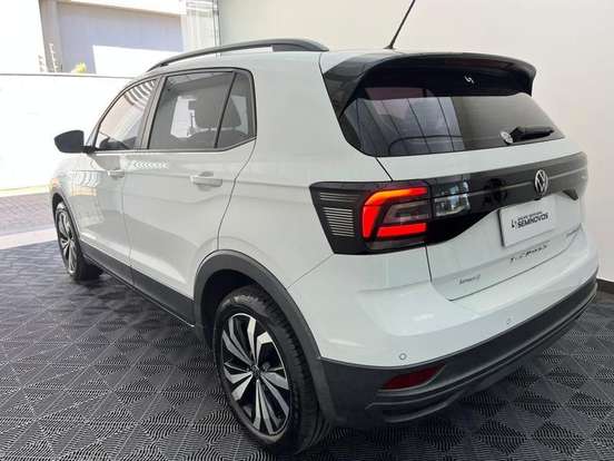 VOLKSWAGEN-T-CROSS-1.0 200 TSI TOTAL FLEX AUTOMÁTICO VOLKSWAGEN-T-CROSS-2023