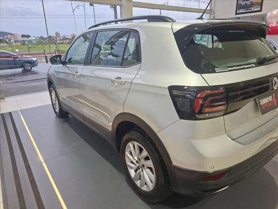 VOLKSWAGEN-T-CROSS-1.0 200 TSI TOTAL FLEX AUTOMÁTICO VOLKSWAGEN-T-CROSS-2019