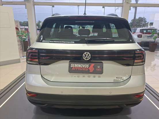 VOLKSWAGEN-T-CROSS-2019