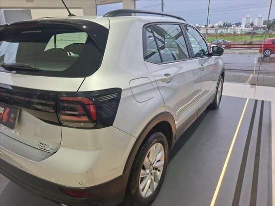 VOLKSWAGEN-T-CROSS-2019