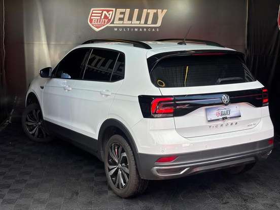 VOLKSWAGEN-T-CROSS-2021