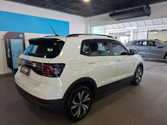 VOLKSWAGEN-T-CROSS-2020