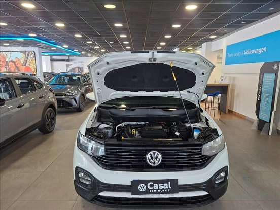 VOLKSWAGEN-T-CROSS-2020