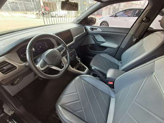 VOLKSWAGEN-T-CROSS-2025