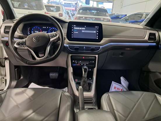 VOLKSWAGEN-T-CROSS-2025