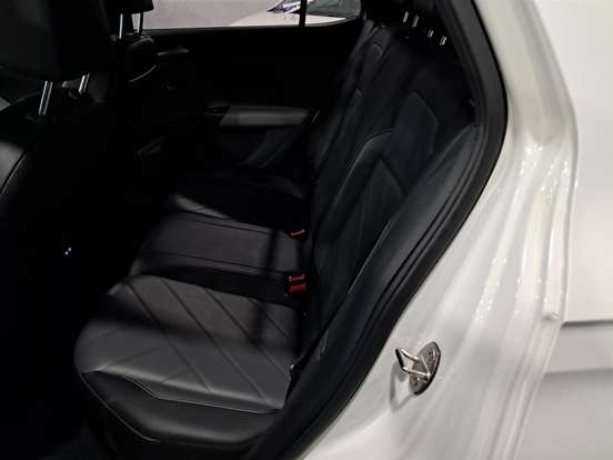 VOLKSWAGEN-T-CROSS-1.0 200 TSI TOTAL FLEX COMFORTLINE AUTOMÁTICO VOLKSWAGEN-T-CROSS-2025