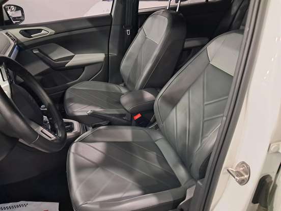 VOLKSWAGEN-T-CROSS-2025