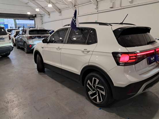 VOLKSWAGEN-T-CROSS-2025