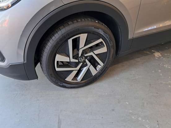 VOLKSWAGEN-T-CROSS-1.0 200 TSI TOTAL FLEX COMFORTLINE AUTOMÁTICO VOLKSWAGEN-T-CROSS-2025