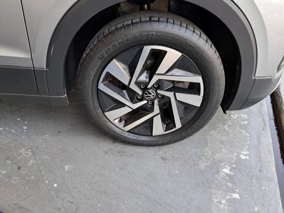 VOLKSWAGEN-T-CROSS-2025