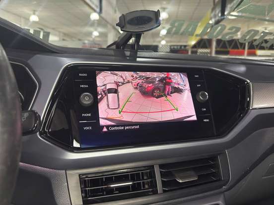 VOLKSWAGEN-T-CROSS-2019