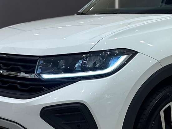 VOLKSWAGEN-T-CROSS-2024
