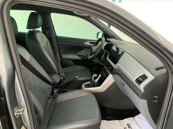 VOLKSWAGEN-T-CROSS-2024