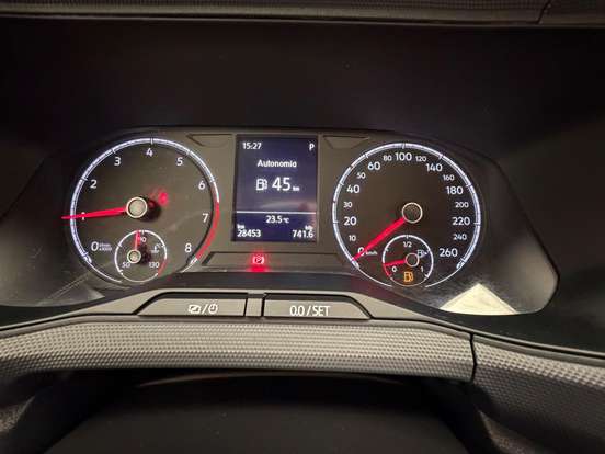 VOLKSWAGEN-T-CROSS-2024
