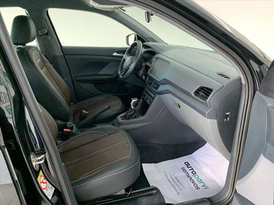 VOLKSWAGEN-T-CROSS-2023