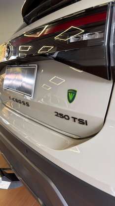VOLKSWAGEN-T-CROSS-2025