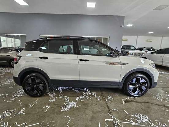 VOLKSWAGEN-T-CROSS-2025