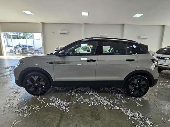 VOLKSWAGEN-T-CROSS-2025