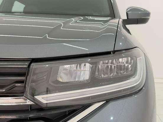VOLKSWAGEN-T-CROSS-2025