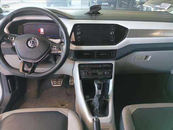 VOLKSWAGEN-T-CROSS-2020
