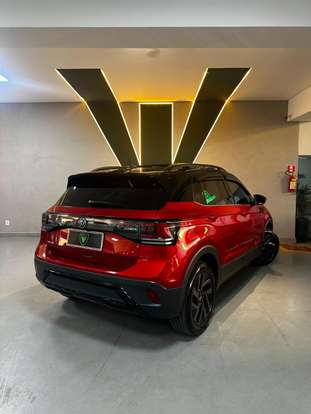 VOLKSWAGEN-T-CROSS-2024