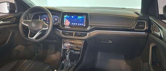 VOLKSWAGEN-T-CROSS-2025