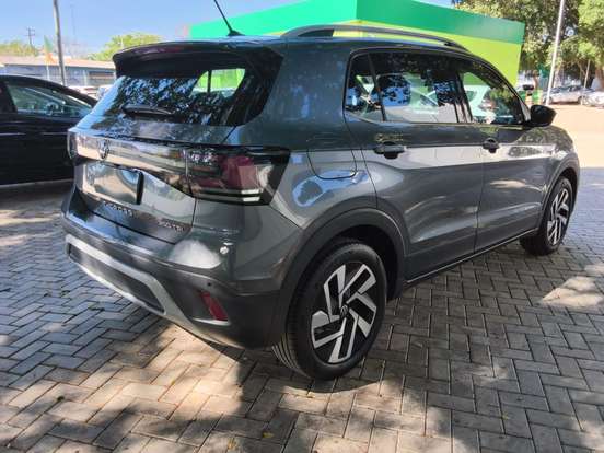 VOLKSWAGEN-T-CROSS-2025