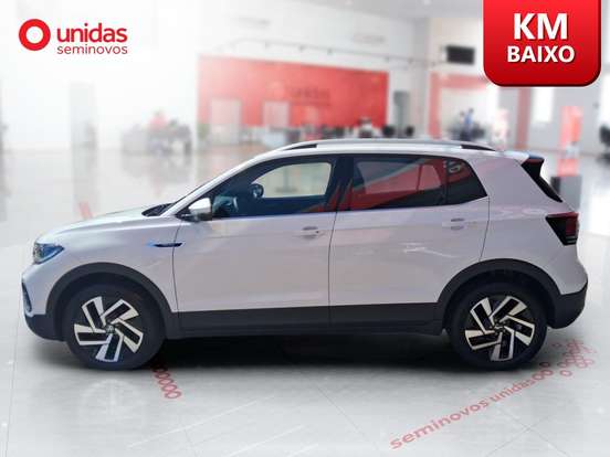 VOLKSWAGEN-T-CROSS-2025