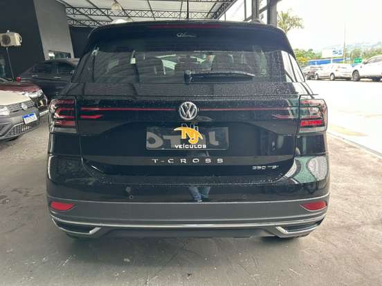 VOLKSWAGEN-T-CROSS-2021